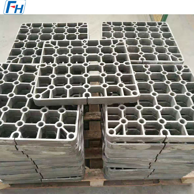 Plateaux de traitement thermique pour fours industriels à usage intensif | FH®