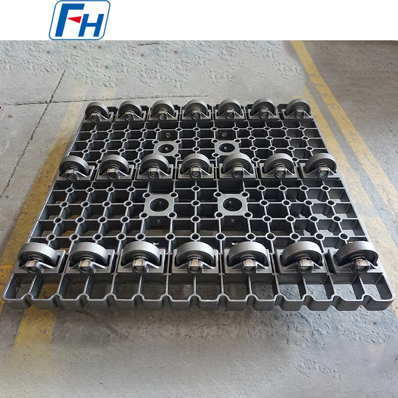 Plateaux de traitement thermique à rouleaux pour fours continus | FH®
