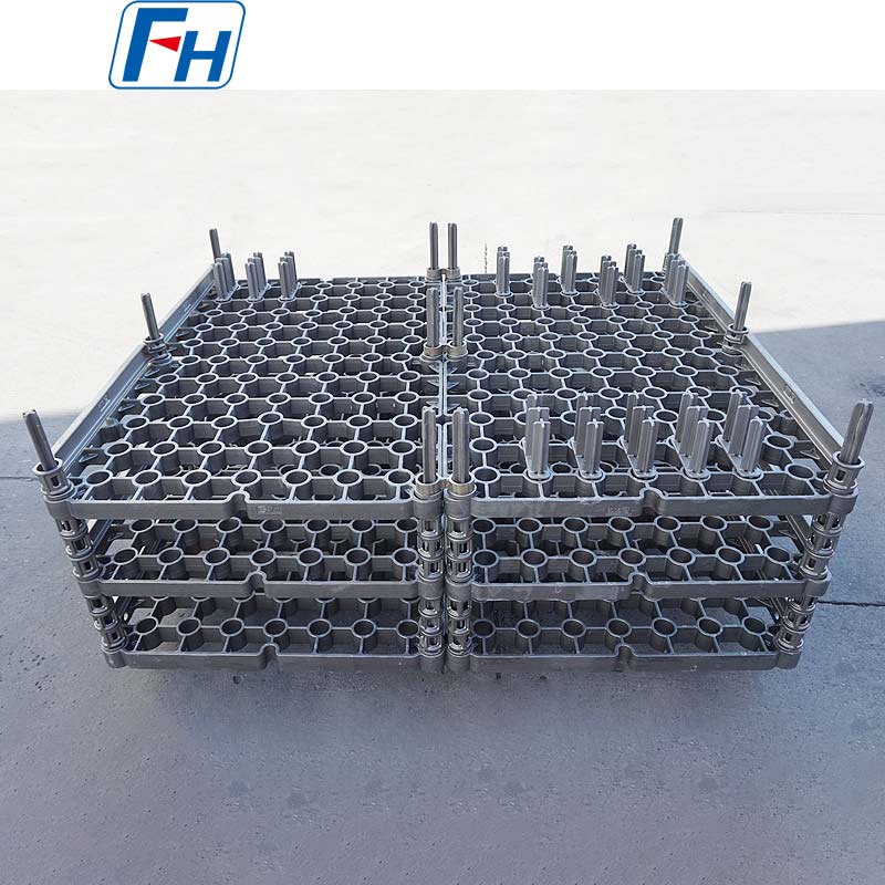 1.4825 1480x1180x600mm Appareils de traitement thermique pour fours de trempe | FH®