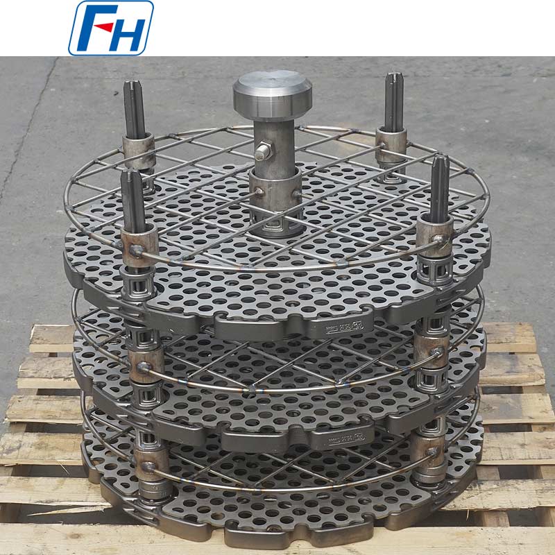 Fixations et supports de four de type puits personnalisés FH® pour la cémentation et la trempe