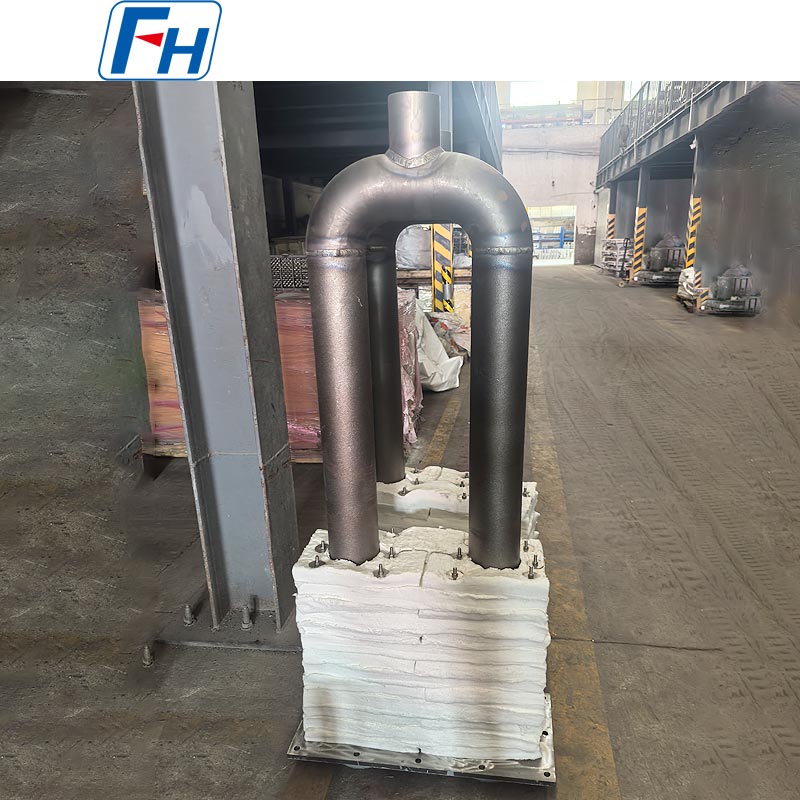 Tube radiant en forme de U Cr25Ni35 – Ø124 × Ø108 × 1597 mm